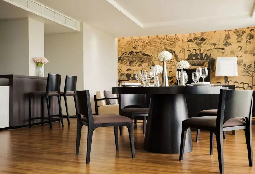 Avani Khon Kaen Hotel & Convention Centre