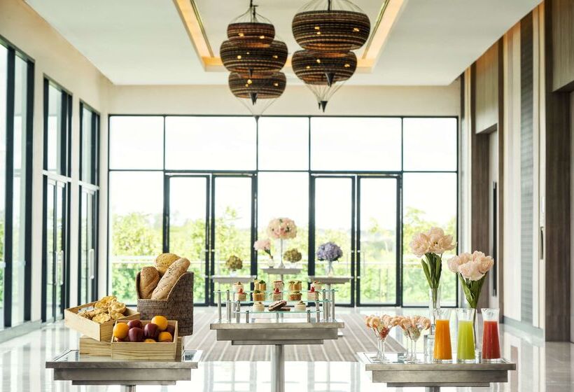 Avani Khon Kaen Hotel & Convention Centre