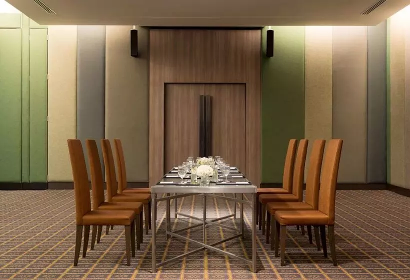 Avani Khon Kaen Hotel & Convention Centre