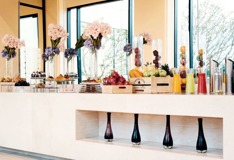 Avani Khon Kaen Hotel & Convention Centre