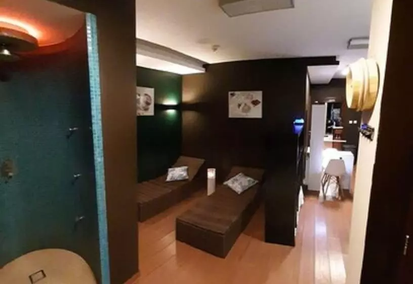 בית מלון כפרי Admirał