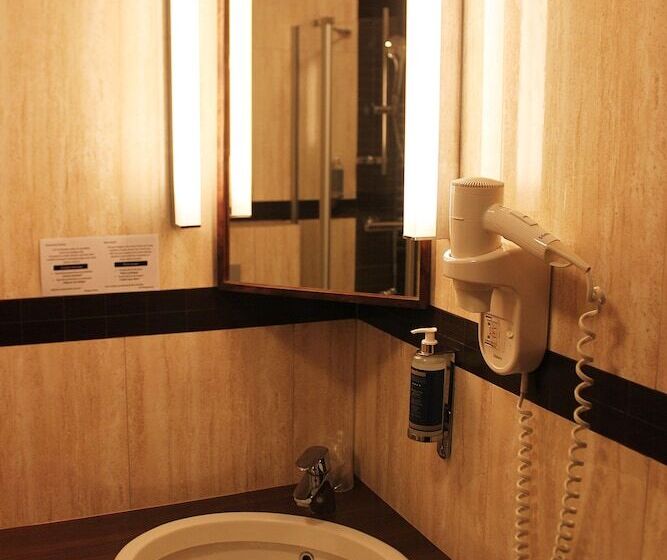 בית מלון כפרי Admirał