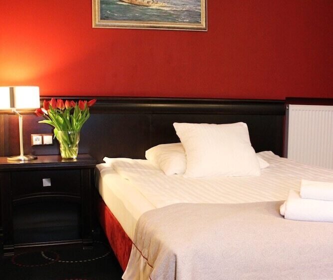 בית מלון כפרי Admirał