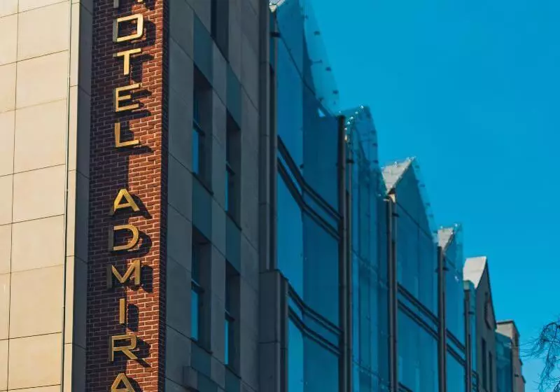 בית מלון כפרי Admirał