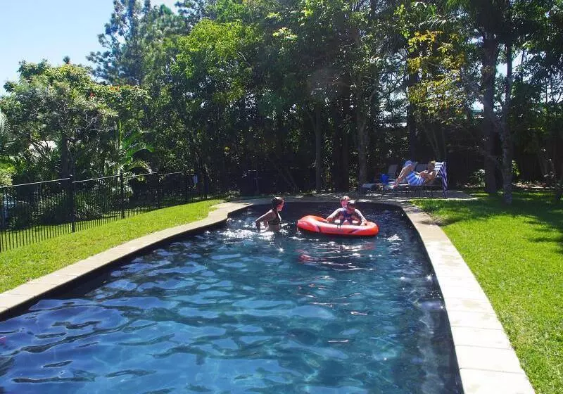 בית מלון כפרי Emeraldene Inn & Eco-lodge