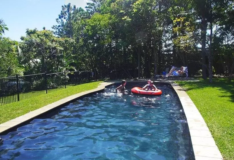 בית מלון כפרי Emeraldene Inn & Eco-lodge