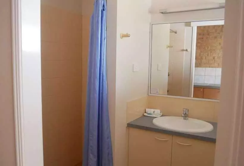 בית מלון כפרי Emeraldene Inn & Eco-lodge