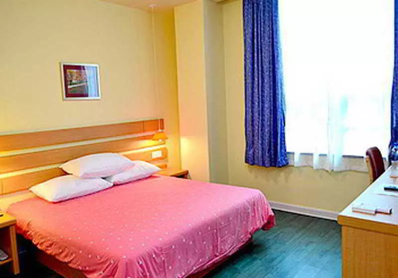 בית מלון כפרי Home Inn Xiamen Wenyuan Road Wenzao