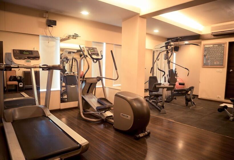 هتل Kapila Business