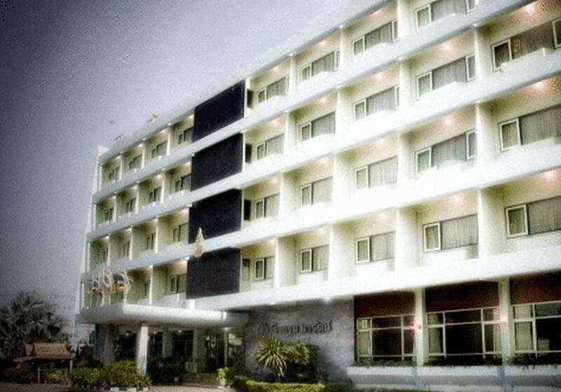 Отель Navarat Heritage