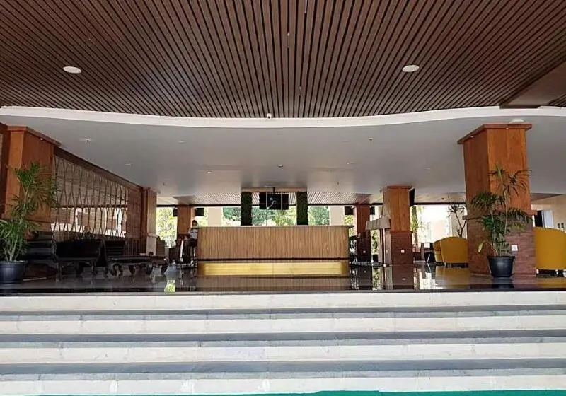 Hotelli New Garden View Resort   Chse Certified