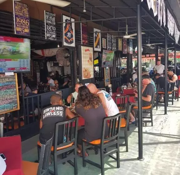 酒店 New Garden View Resort   Chse Certified