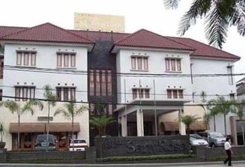 בית מלון כפרי New Sanyrosa