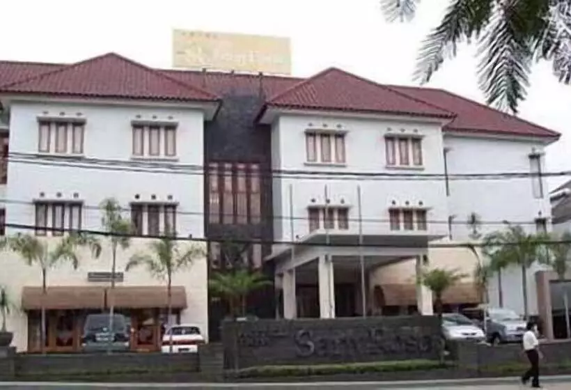 Отель New Sanyrosa