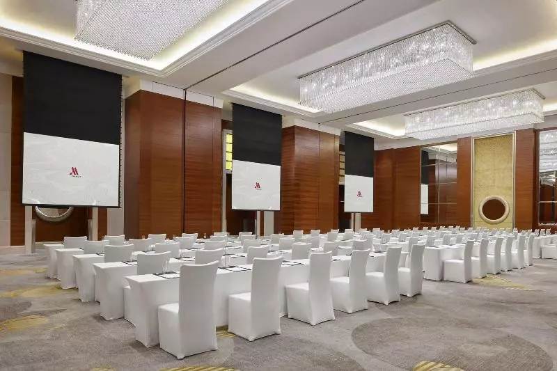 호텔 Shanghai Marriott Marquis City Centre