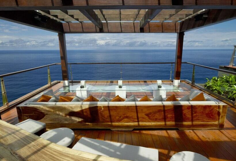 هتل The Edge Bali