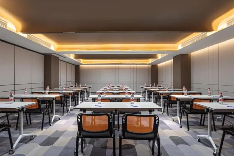 Otel Holiday Inn Express Shanghai Gumei, An Ihg