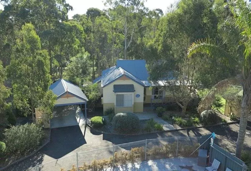 Waverley House Cottages