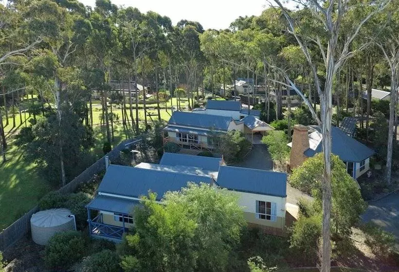 Waverley House Cottages