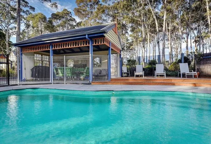 Waverley House Cottages