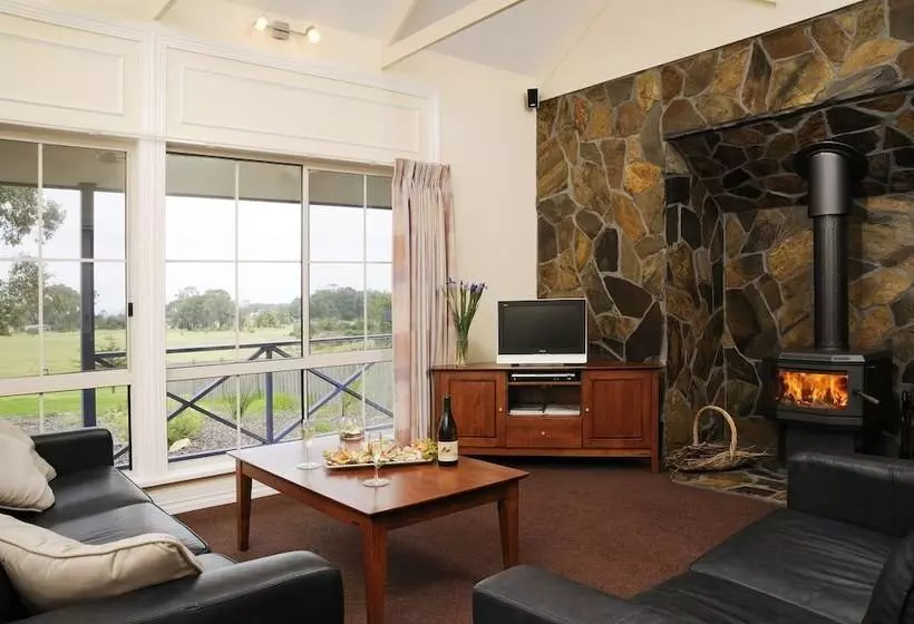 Waverley House Cottages