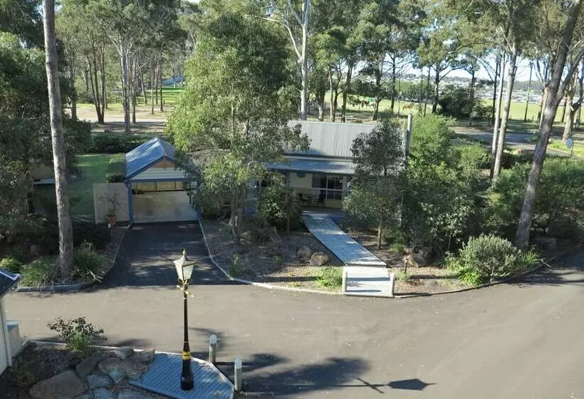 Waverley House Cottages