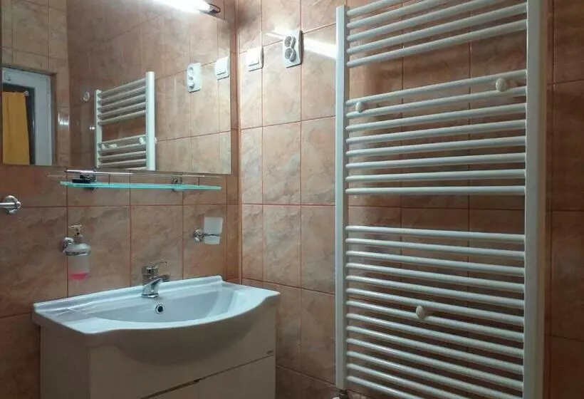 Aamiaismajoitus (B&B) Casa Geanina