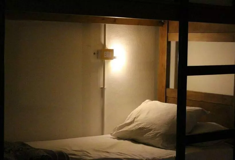 Ithaka Hostel