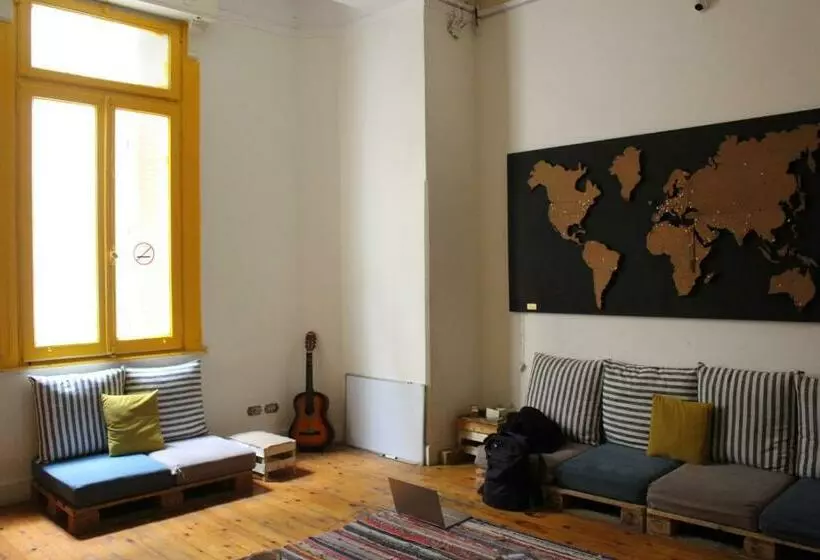 Ithaka Hostel