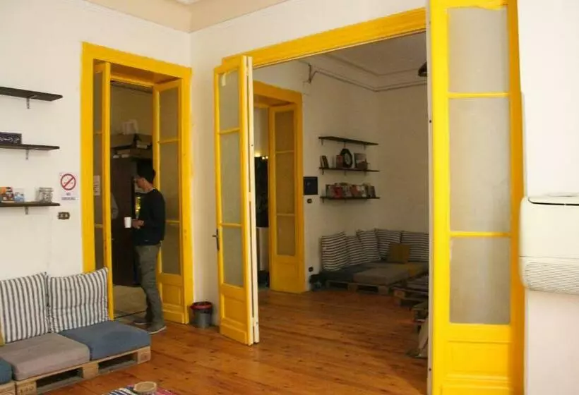 Ithaka Hostel