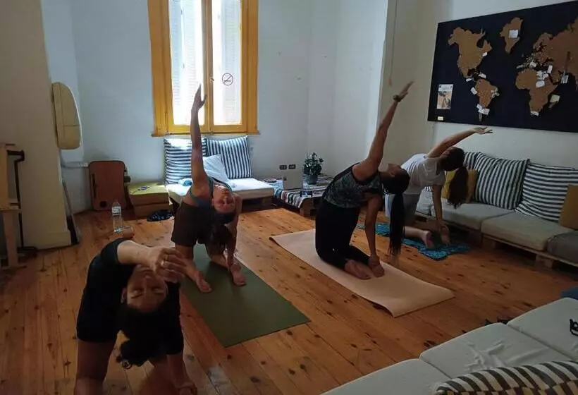 Ithaka Hostel