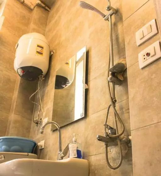 Ithaka Hostel