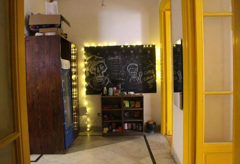 Ithaka Hostel