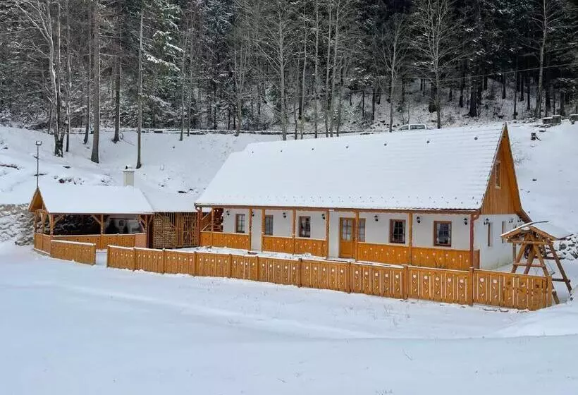 Majatalo Lolo Park Resort