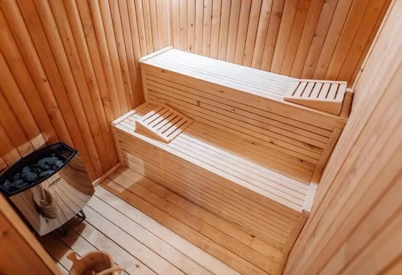 Majatalo Lolo Park Resort