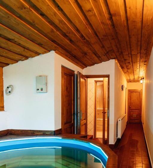 پانسیون Lolo Park Resort