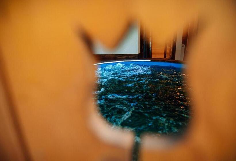 پانسیون Lolo Park Resort