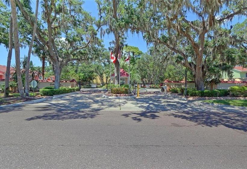 Spacious Coastal Haven 3bd Condo