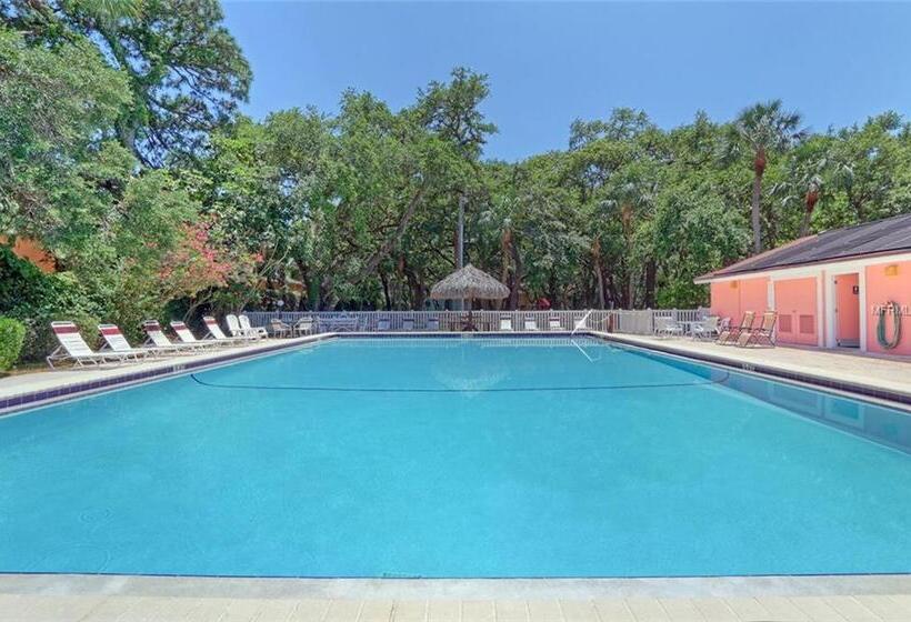 Spacious Coastal Haven 3bd Condo