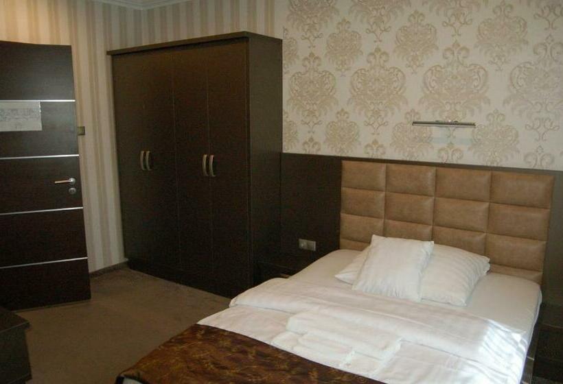 住宿加早餐  Control Motel