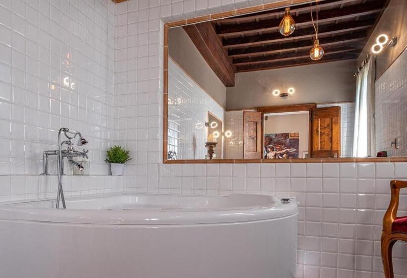 مبيت وإفطار La Celeste Galeria