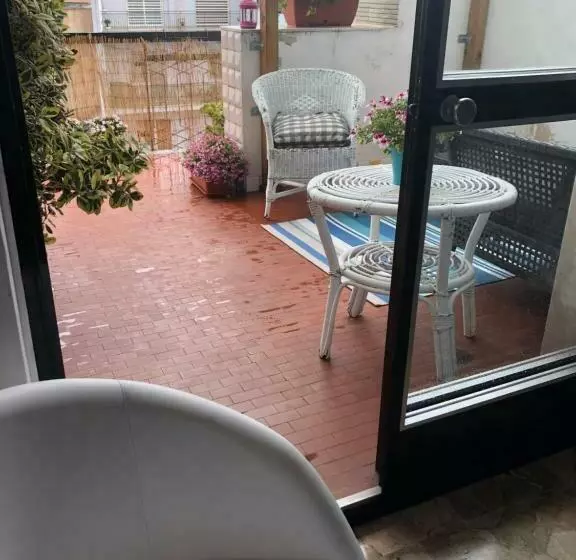 B&b La Terrazza Near The Beach