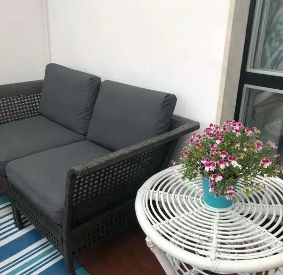 B&b La Terrazza Near The Beach