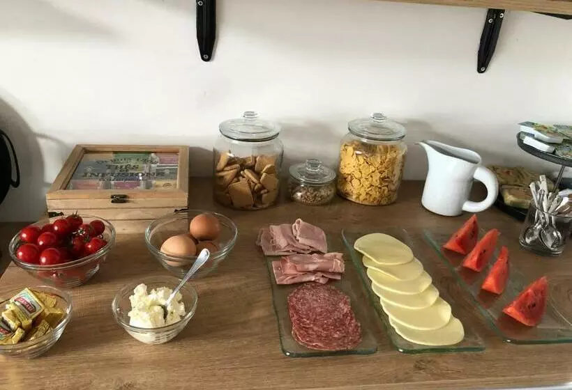 B&b La Terrazza Near The Beach