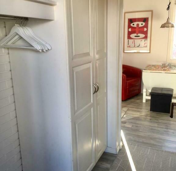 Bed and Breakfast Cozee Central Apartments