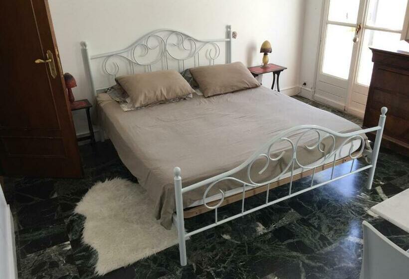 تختخواب و صبحانه La Maison Du Lac