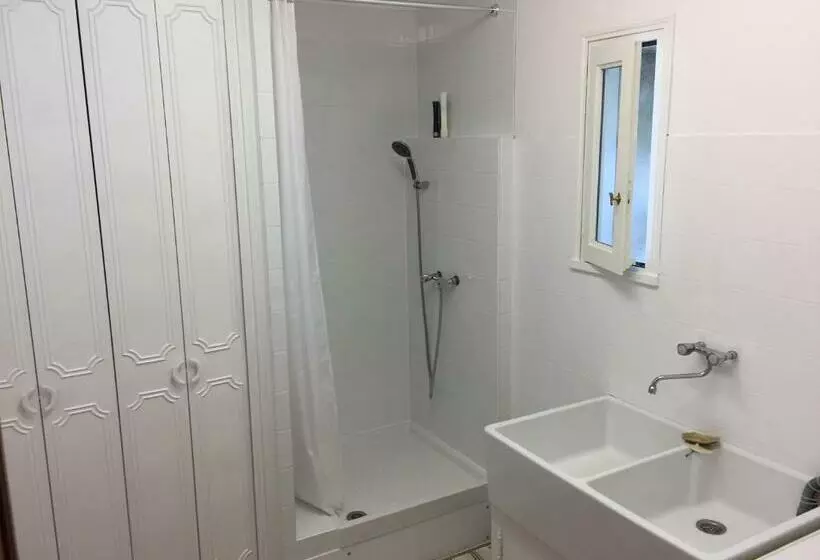 Aamiaismajoitus (B&B) La Maison Du Lac