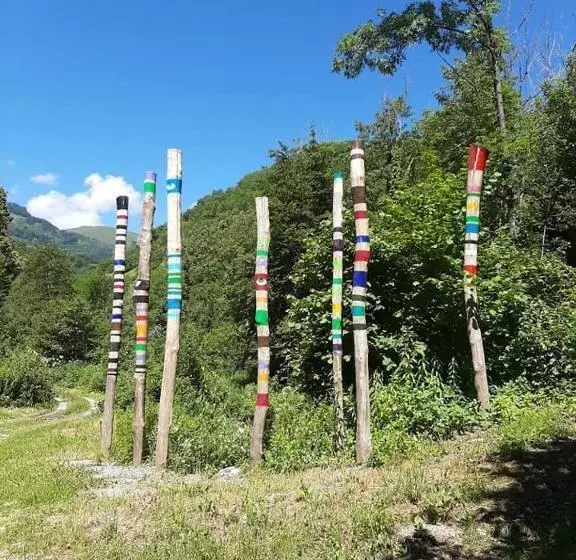 ベッドアンドブレックファースト La Masca