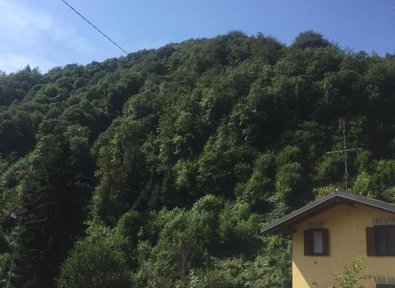 ベッドアンドブレックファースト La Masca