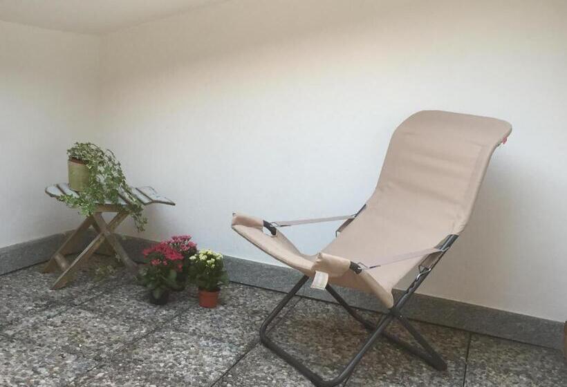 ベッドアンドブレックファースト La Masca